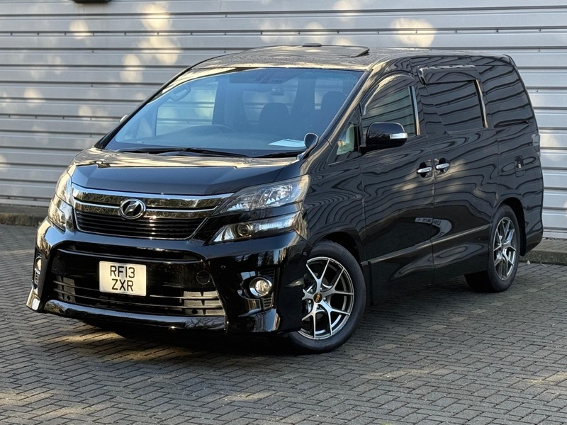 Toyota Vellfire Golden Eyes- 2013 3.5L V6