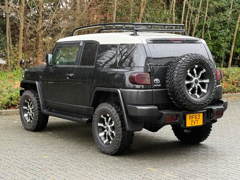Toyota FJ Cruiser 2013 Ultimate Edition