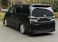 Toyota Vellfire Golden Eyes 2013