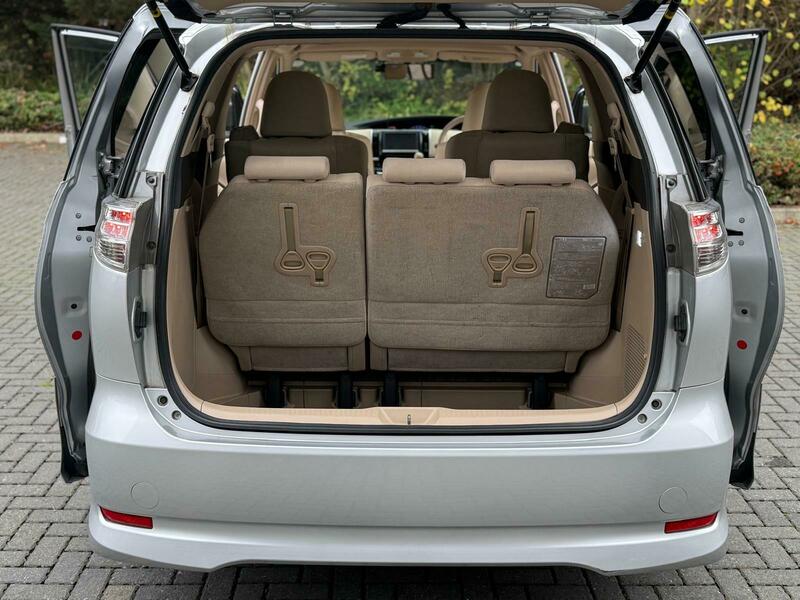 Toyota Estima 2012 Aeras E-Four Hybrid