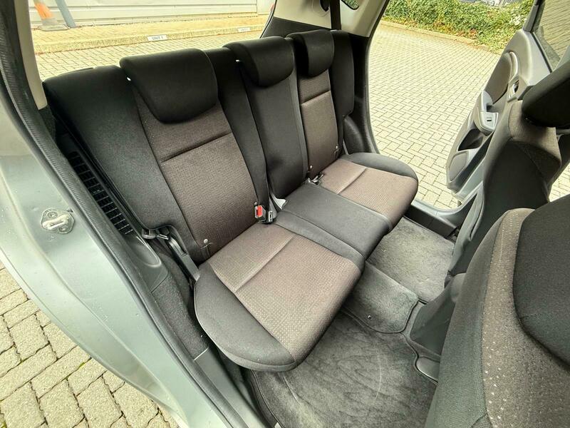 Honda Jazz FIT HYBRID PETROL LOW MILEAGE IMMACULATE