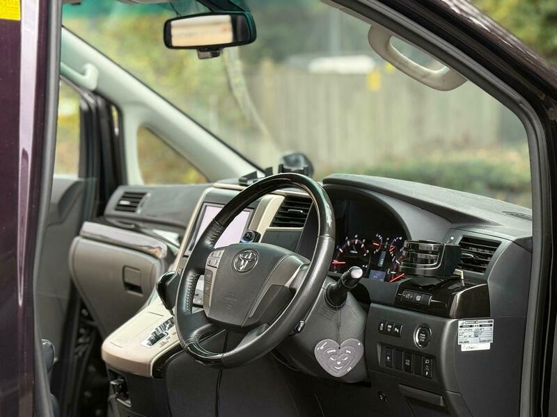 Toyota Vellfire 2.4L PETROL 2013 GOLDENEYE, 24M WARRANTY