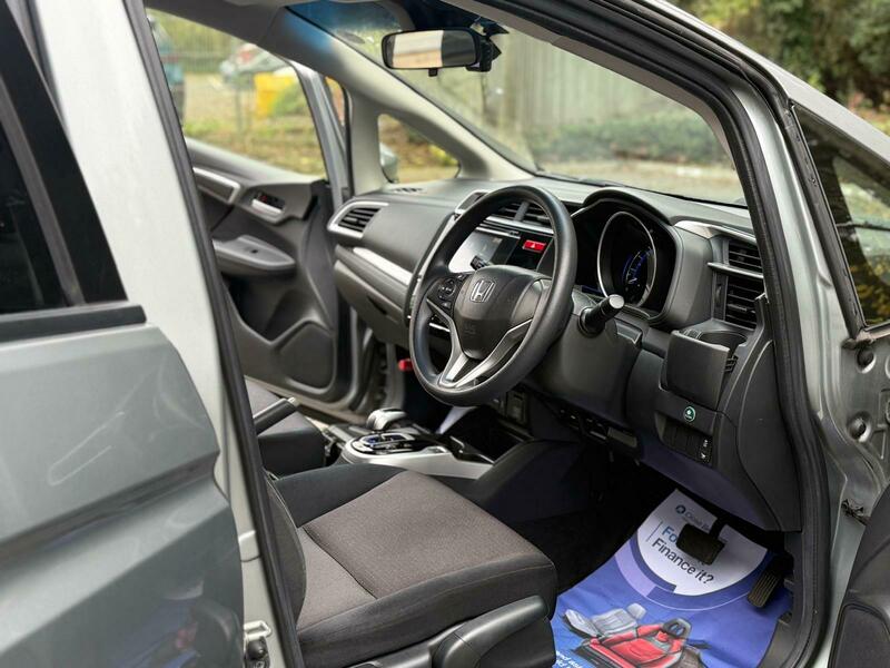 Honda Jazz FIT HYBRID PETROL LOW MILEAGE IMMACULATE