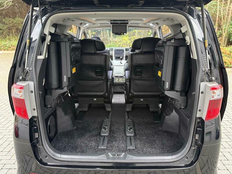 Toyota Alphard Premium Luxury Edition 2012