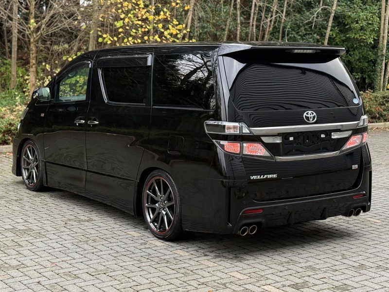 Toyota Vellfire 2.4 G’S 2014 Sport Edition (Gazoo sport)