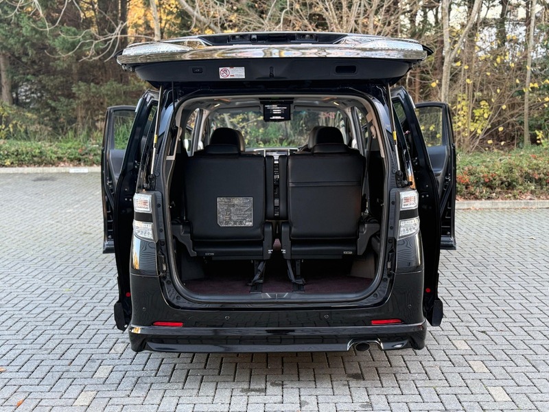 Toyota Vellfire 2014 Golden Eyes 2