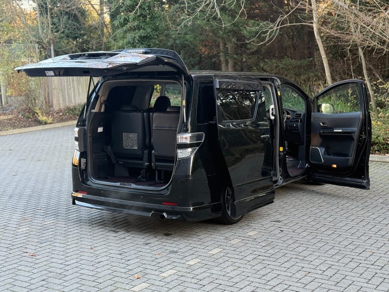 Toyota Vellfire 2014 Golden Eyes 2