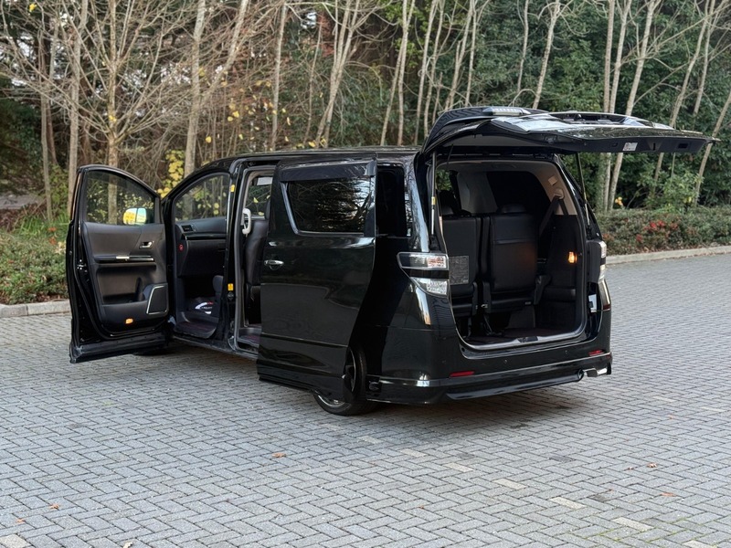 Toyota Vellfire 2014 Golden Eyes 2