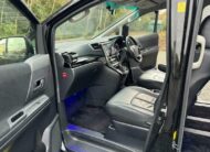 Toyota Vellfire 2013