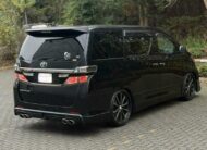 Toyota Vellfire 2013