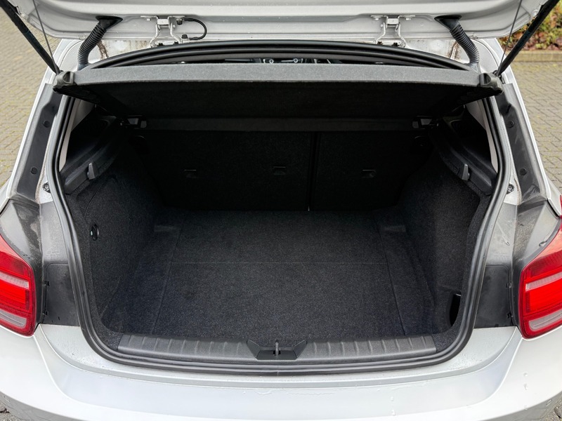 BMW 1 SERIES Urban Line (F20) – Auto – 50,586 miles – 2013