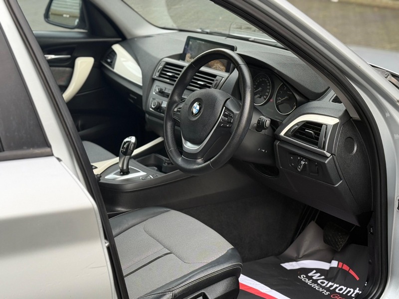BMW 1 SERIES Urban Line (F20) – Auto – 50,586 miles – 2013