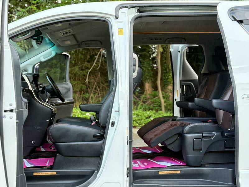 Toyota Alphard 2014 Type Gold 2