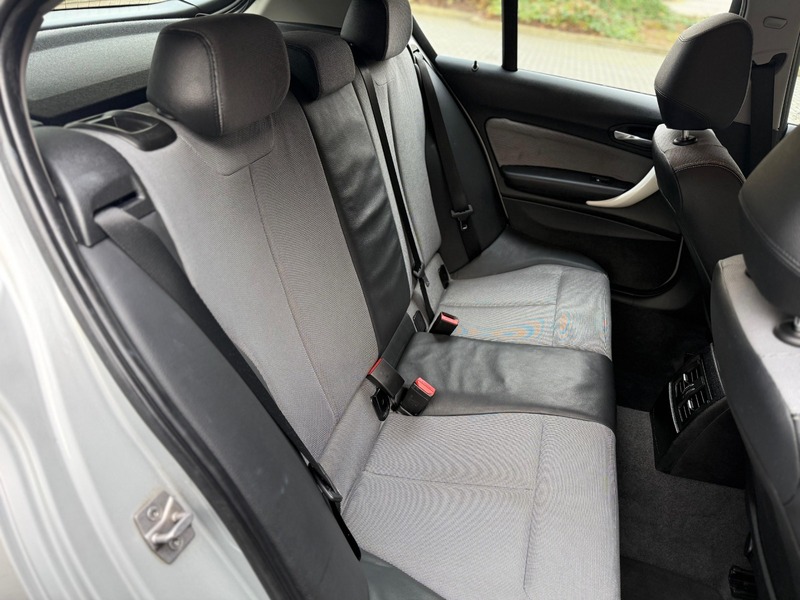 BMW 1 SERIES Urban Line (F20) – Auto – 50,586 miles – 2013