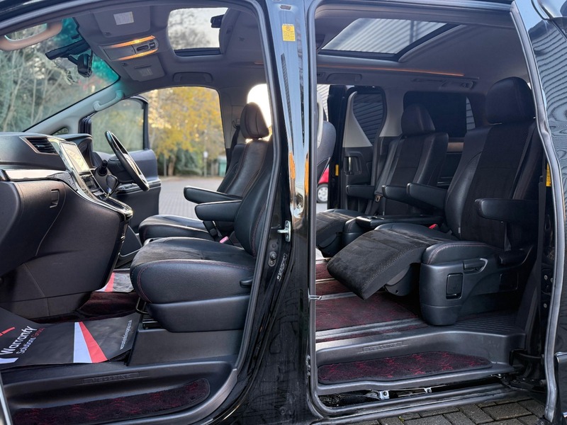 Toyota Vellfire 2014 Golden Eyes 2