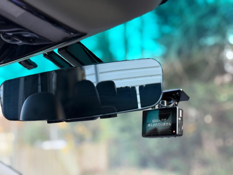 Toyota Vellfire Golden Eyes 2 – Special Custom Edition 2014