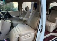 Toyota Vellfire 2014 Luxury Business edition 3.5 V6