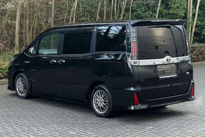 Toyota Voxy 2016- Hybrid E Four 73.5K Miles - South Coast Jap Autos