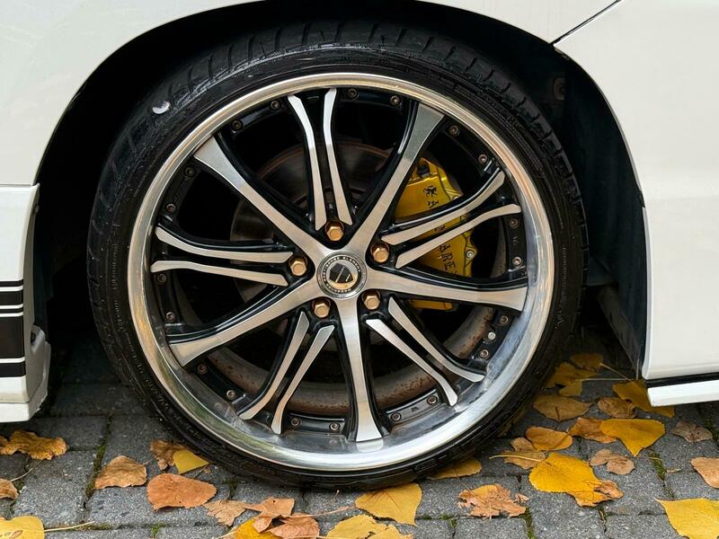 Toyota Vellfire 2.4 Petrol, 2013 STUNNING BODYKIT AIR SUSPENSION