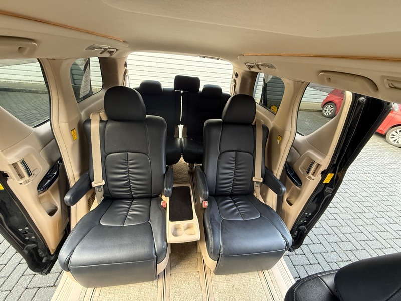 Toyota Alphard – 2012 Petrol Hybrid 2.4L