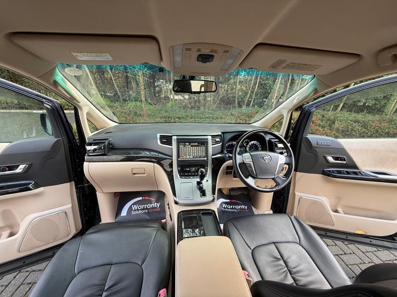 Toyota Alphard – 2012 Petrol Hybrid 2.4L