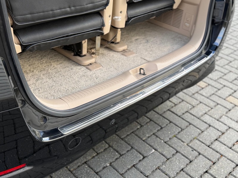 Toyota Alphard – 2012 Petrol Hybrid 2.4L