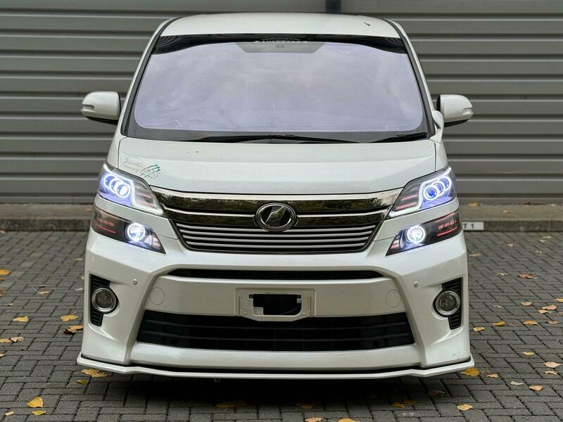 Toyota Vellfire 2.4 Petrol, 2013 STUNNING BODYKIT AIR SUSPENSION
