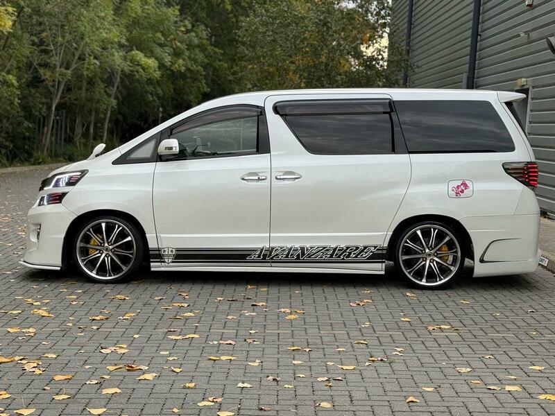 Toyota Vellfire 2.4 Petrol, 2013 STUNNING BODYKIT AIR SUSPENSION