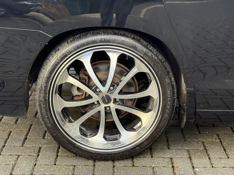 Toyota Alphard – 2012 Petrol Hybrid 2.4L