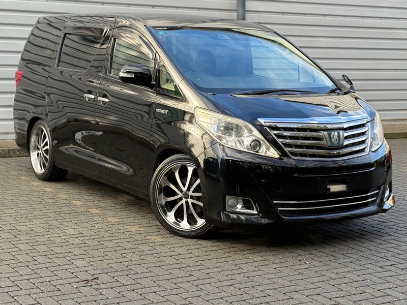 Toyota Alphard – 2012 Petrol Hybrid 2.4L