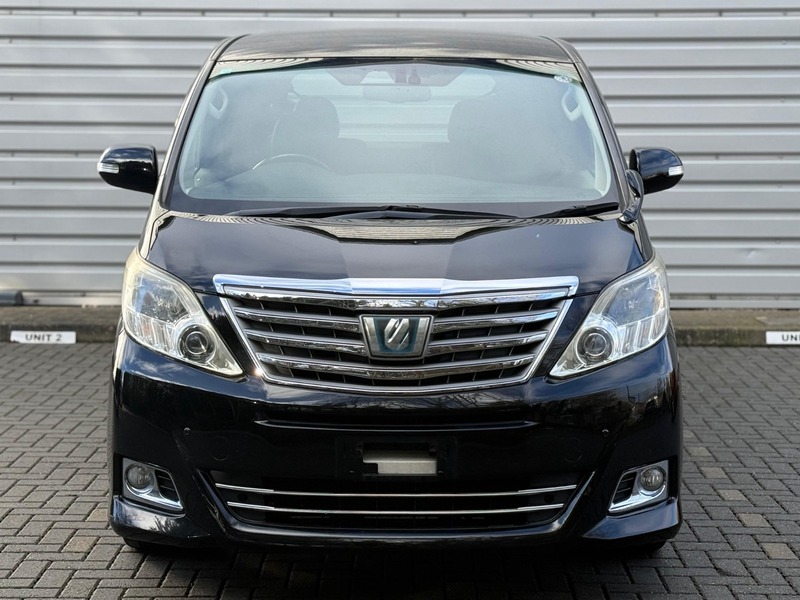 Toyota Alphard – 2012 Petrol Hybrid 2.4L