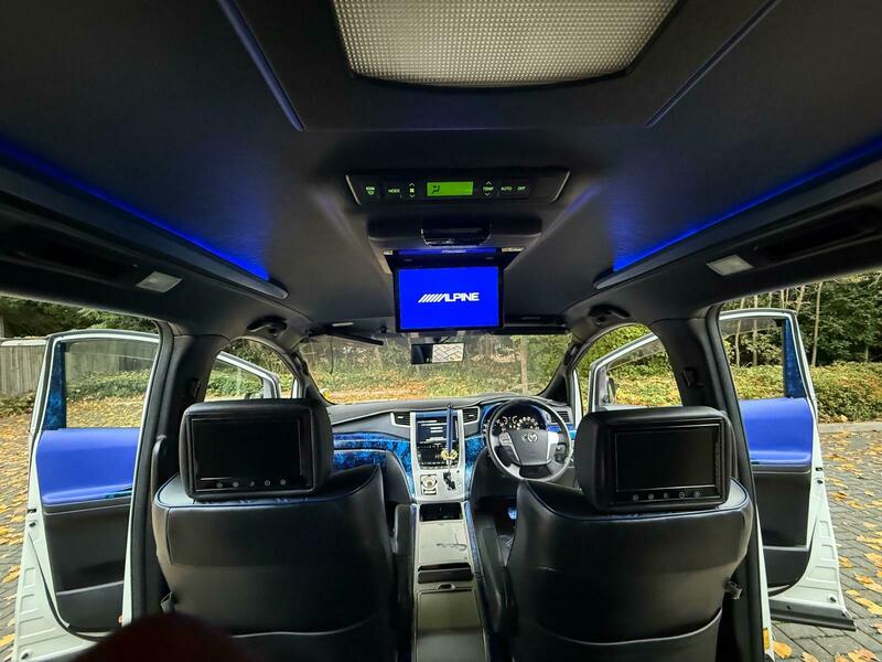 Toyota Vellfire 2.4 Petrol, 2013 STUNNING BODYKIT AIR SUSPENSION