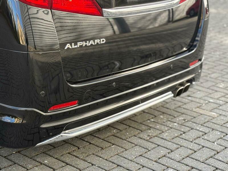 Toyota Alphard 2013 Premium Edition Modelista Body Kit