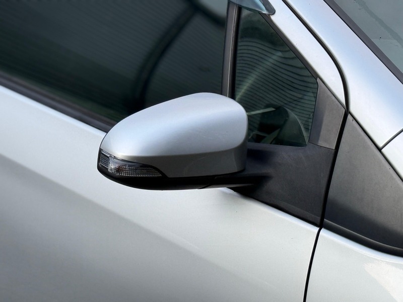 Toyota Yaris 2016- Petrol | Reliable first Car