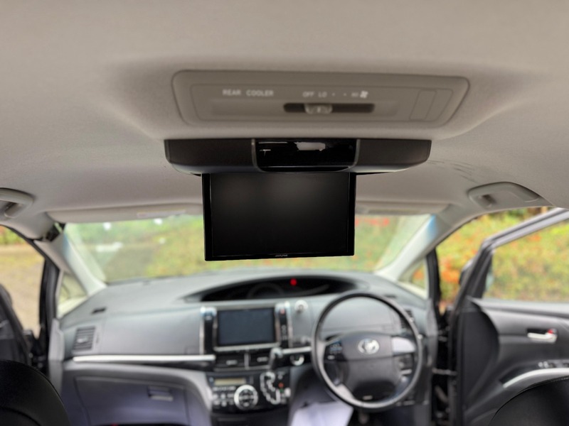 Toyota Estima Aeras Premium Edition 2013