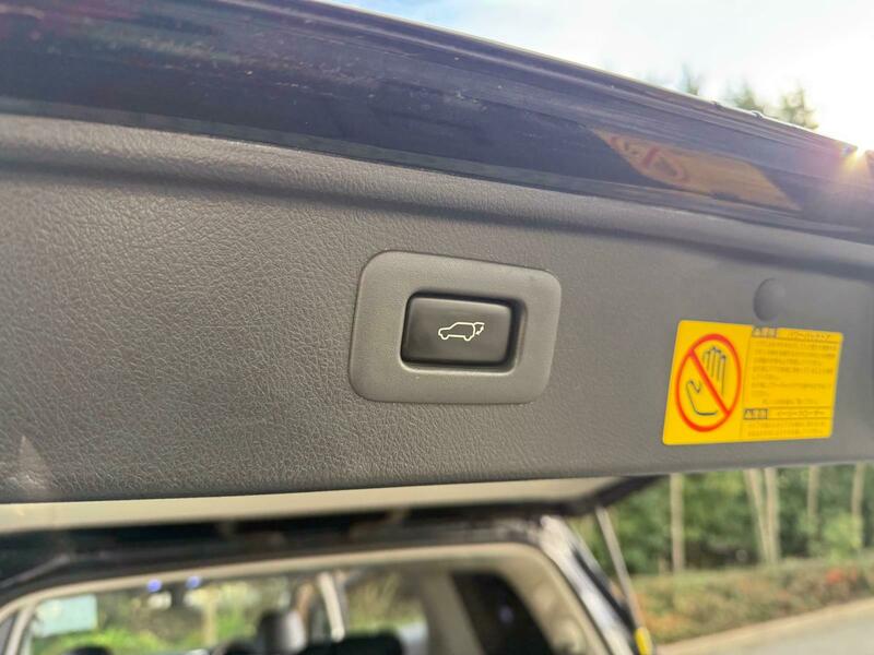 Toyota Alphard 2013 Premium Edition Modelista Body Kit