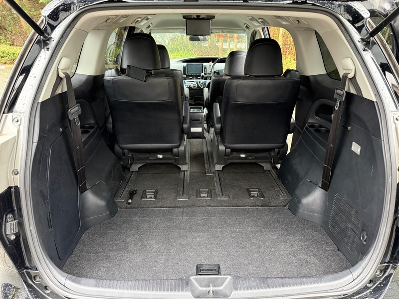 Toyota Estima Aeras Premium Edition 2013