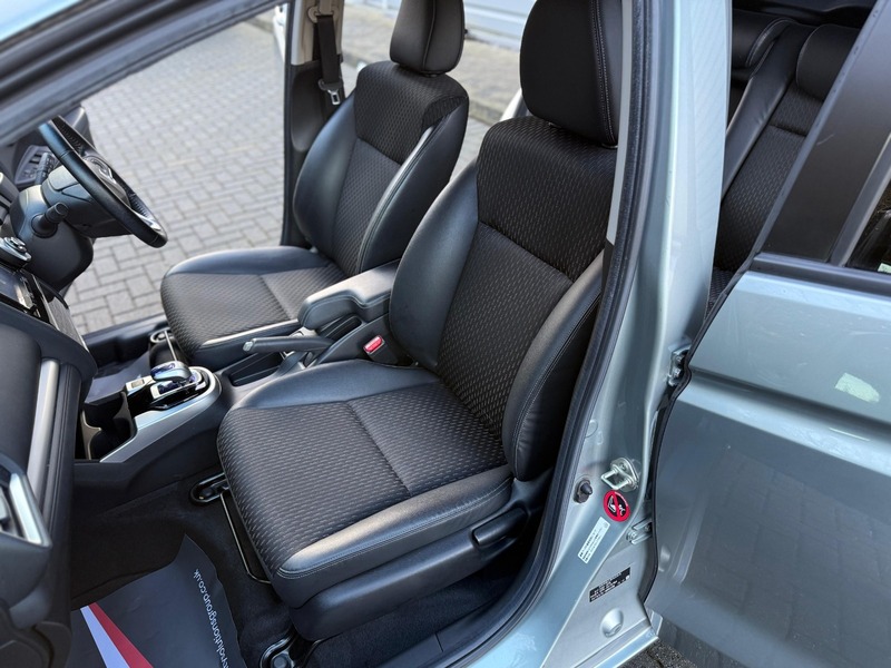 Honda Jazz FIT 2016- Hybrid | Excellent MPG