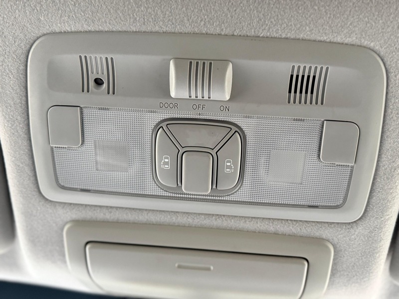 Toyota Estima Aeras Premium Edition 2013