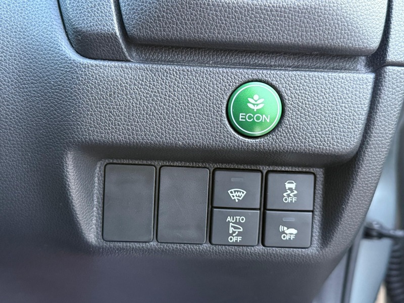 Honda Jazz FIT 2016- Hybrid | Excellent MPG