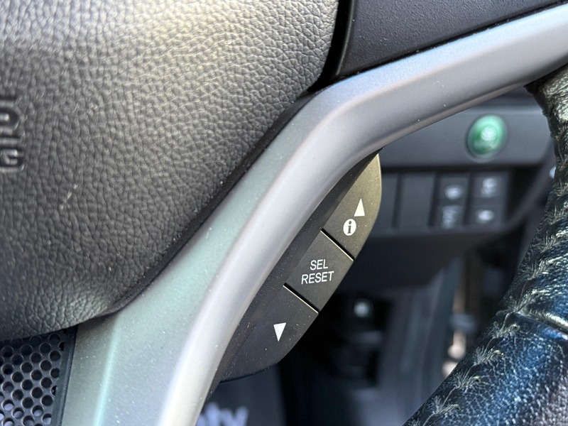 Honda Jazz FIT 2016- Hybrid | Excellent MPG