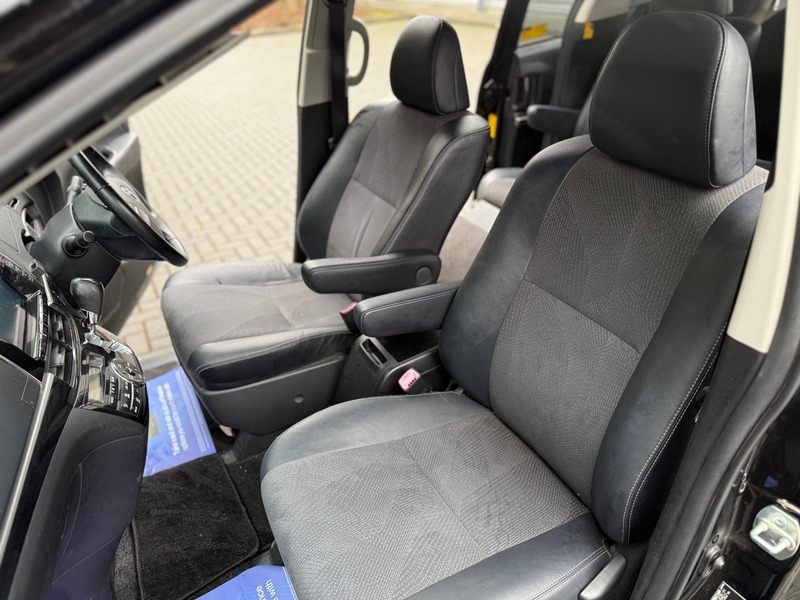 Toyota Estima Aeras Premium Edition 2013