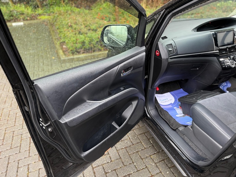 Toyota Estima Aeras Premium Edition 2013