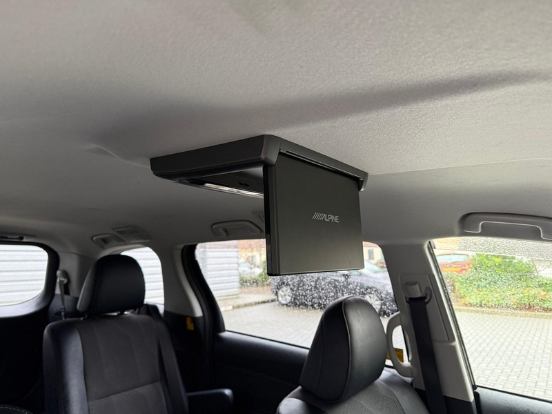 Toyota Estima Aeras Premium Edition 2013