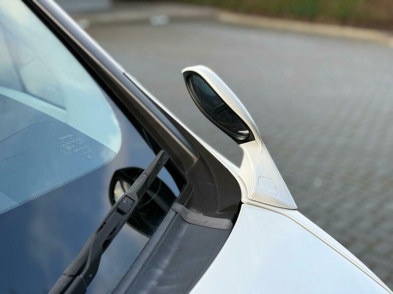 Toyota Vellfire 2013 Dual Sunroof