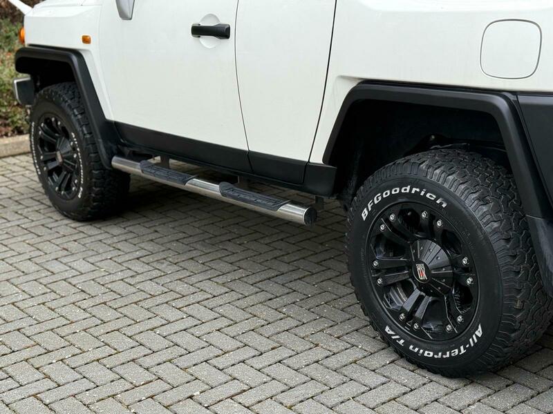 Toyota FJ Cruiser 2014 ULTIMATE EDITION PETROL AUTO STUNNING