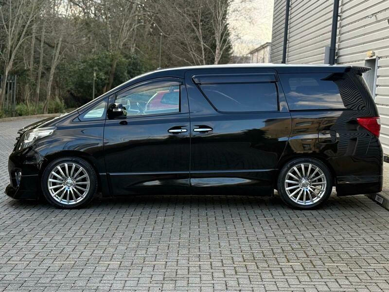 Toyota Alphard 2013 Premium Edition Modelista Body Kit