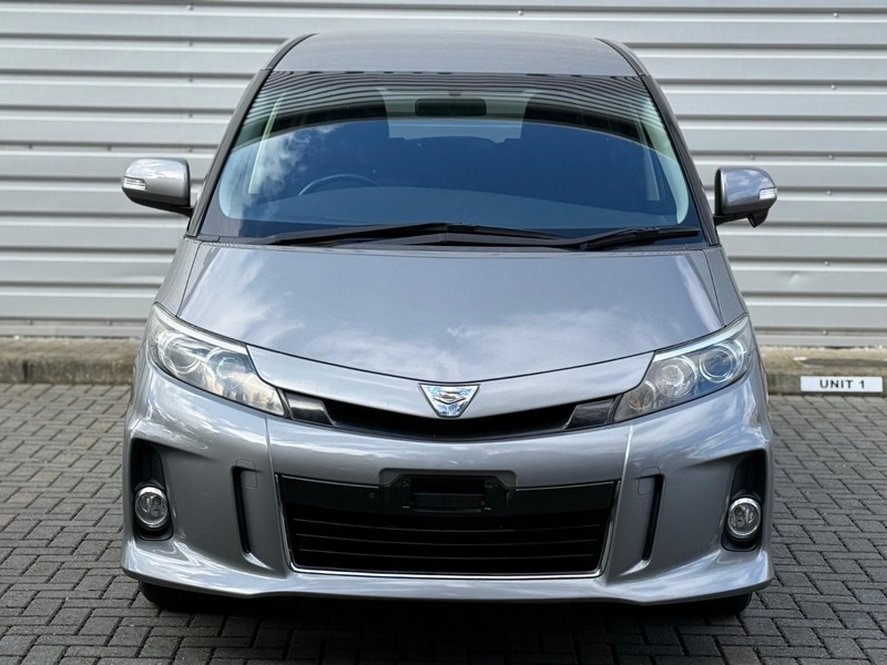 Toyota Estima 2014 | Petrol 2.4L | Exceptionally Clean