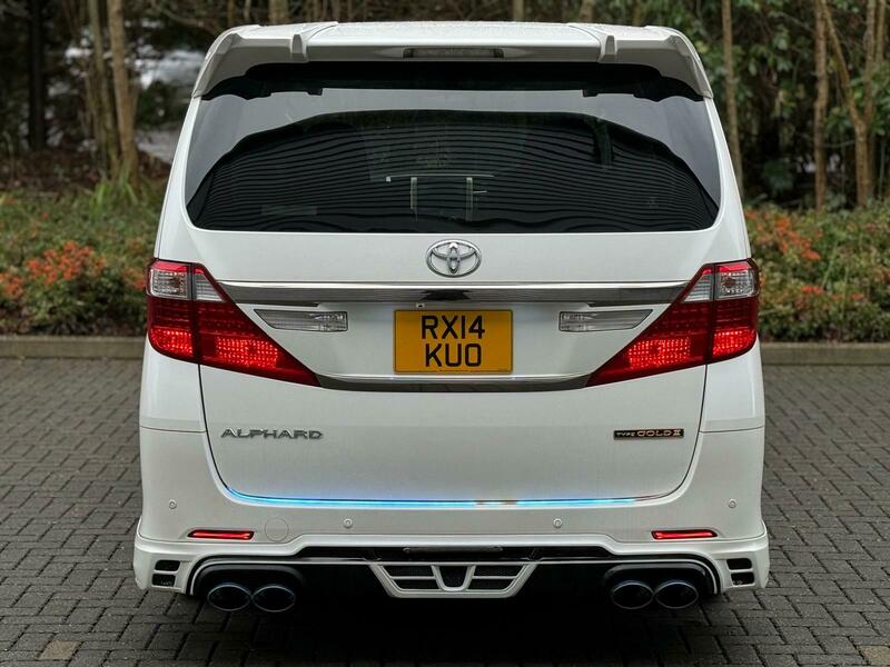 Toyota Alphard 2400cc Petrol Goldeneye 2 Body Kit 2014