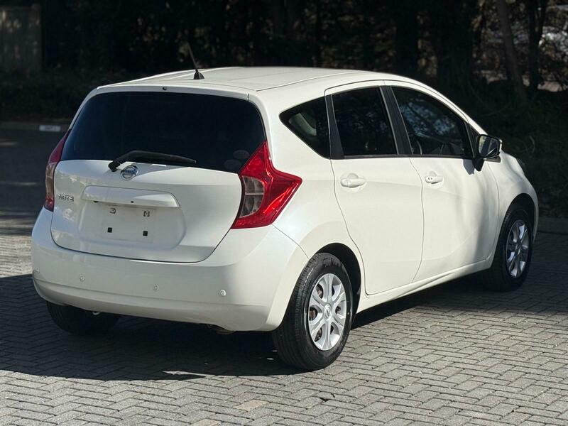 Nissan Note 2016 1.2 DIG-S Acenta Premium Hatchback 5dr Petrol CVT Euro 5 (s/s) (98 p)